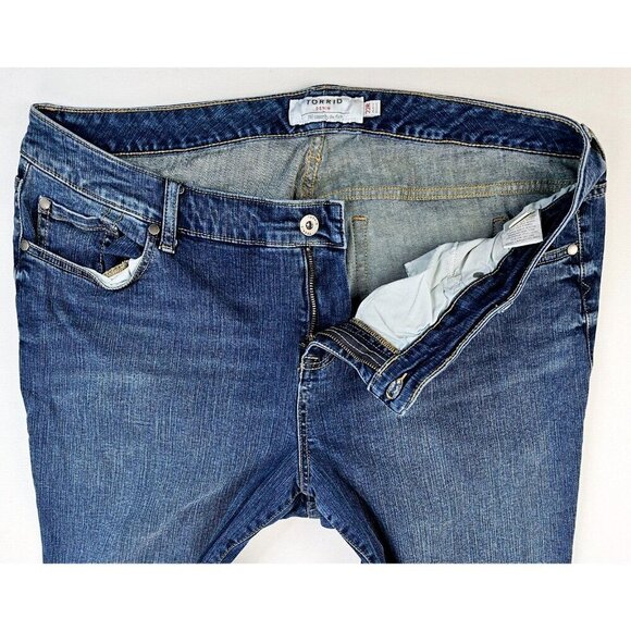 Torrid Size 22R Women's 32 Inch Inseam 5 Pocket Blue Denim Jeans - Picture 11 of 13